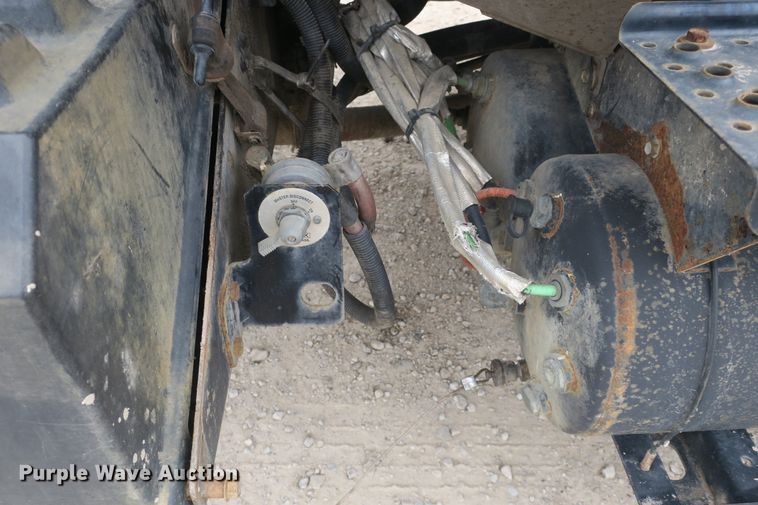 image for item DB10152 2011 International WorkStar 7400 refuse truck