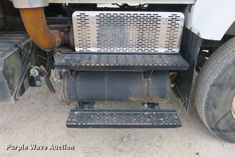 image for item DB10152 2011 International WorkStar 7400 refuse truck