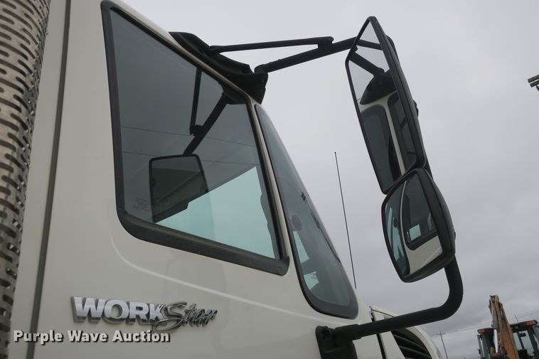 image for item DB10152 2011 International WorkStar 7400 refuse truck