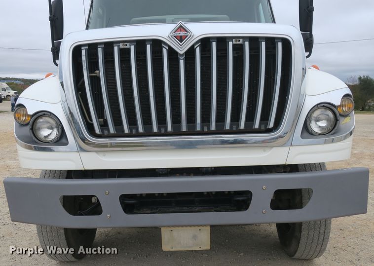 image for item DB10152 2011 International WorkStar 7400 refuse truck