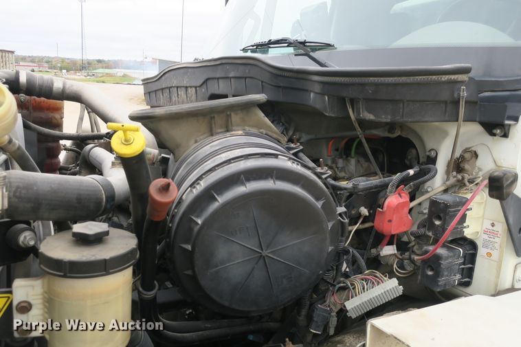 image for item DB10152 2011 International WorkStar 7400 refuse truck