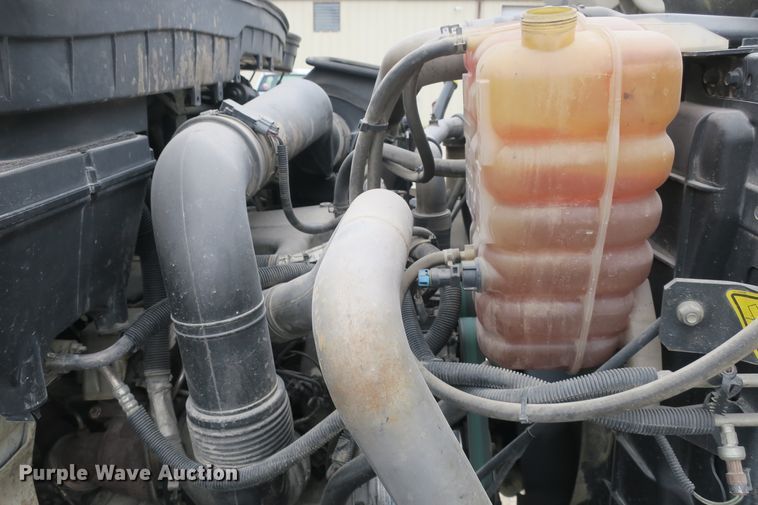 image for item DB10152 2011 International WorkStar 7400 refuse truck