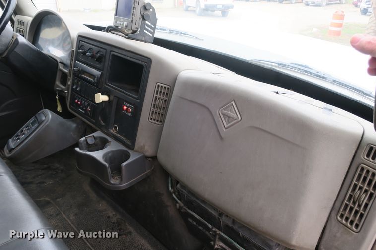 image for item DB10152 2011 International WorkStar 7400 refuse truck