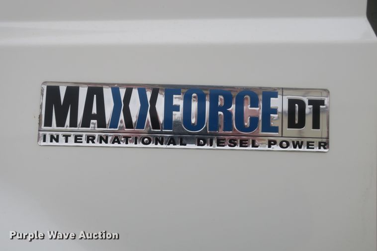 image for item DB10152 2011 International WorkStar 7400 refuse truck