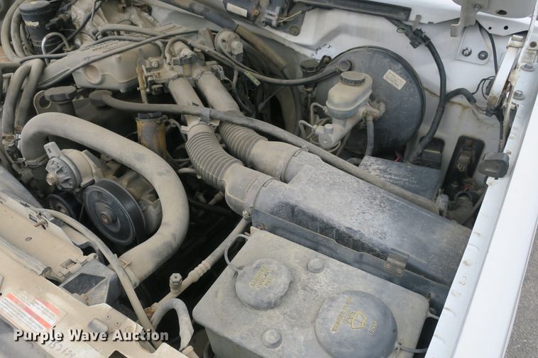 image for item DB10153 1995 Ford F150 XL pickup truck