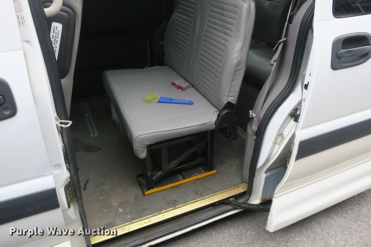 image for item DB10156 2005 Chevrolet Venture Amerivan handicap accessible van