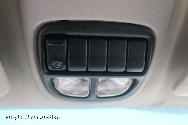 image for item DB10156 2005 Chevrolet Venture Amerivan handicap accessible van