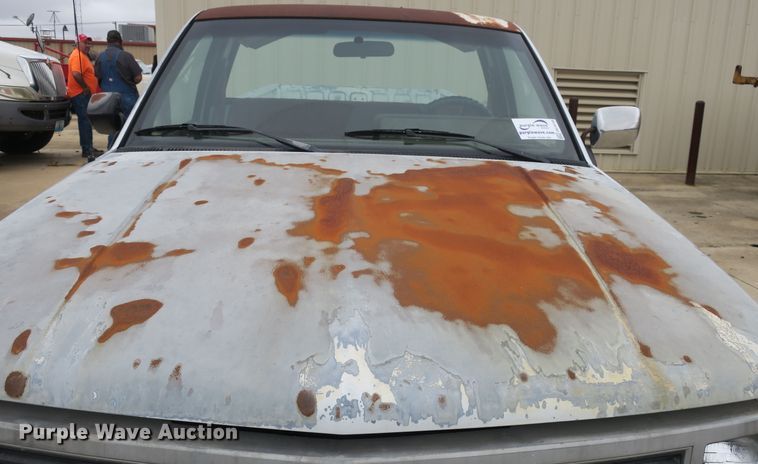 image for item DB10158 1989 GMC Sierra 1500 pickup truck