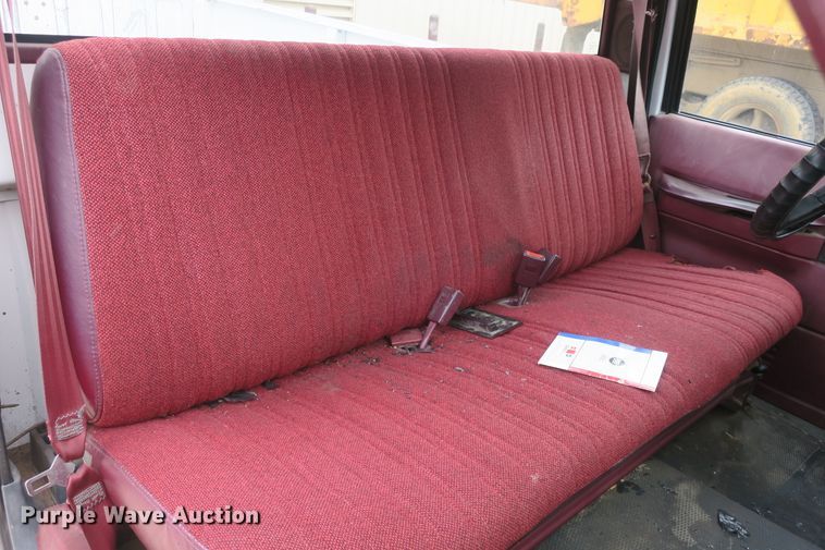 image for item DB10158 1989 GMC Sierra 1500 pickup truck