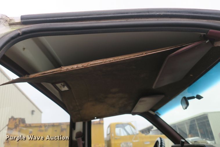 image for item DB10158 1989 GMC Sierra 1500 pickup truck