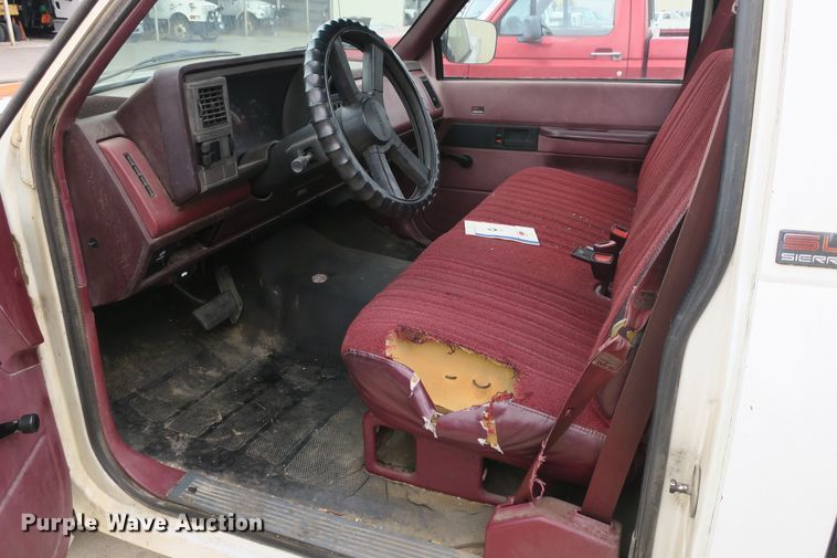 image for item DB10158 1989 GMC Sierra 1500 pickup truck