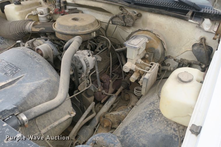 image for item DB10158 1989 GMC Sierra 1500 pickup truck