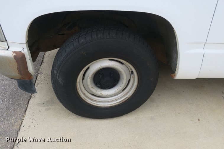 image for item DB10158 1989 GMC Sierra 1500 pickup truck