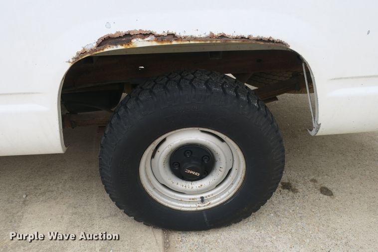 image for item DB10158 1989 GMC Sierra 1500 pickup truck