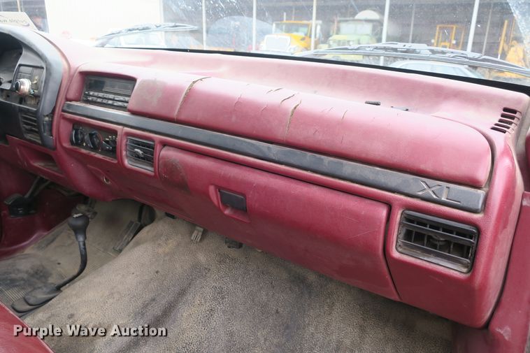 image for item DB10159 1996 Ford F150 pickup truck