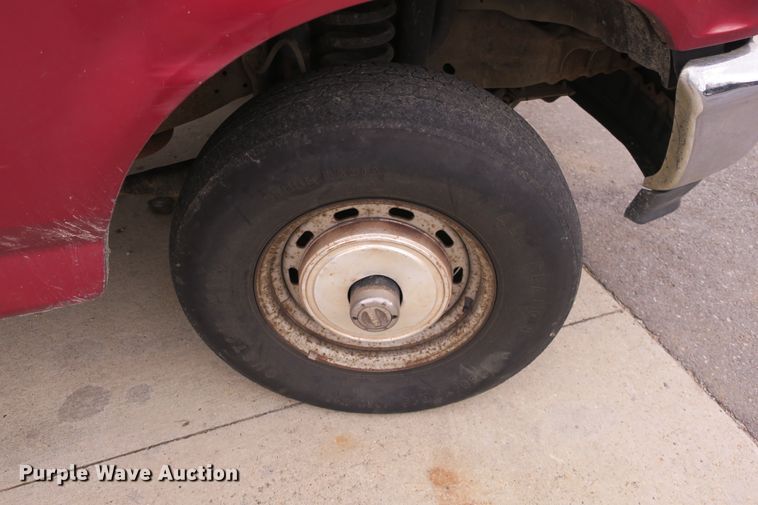 image for item DB10159 1996 Ford F150 pickup truck