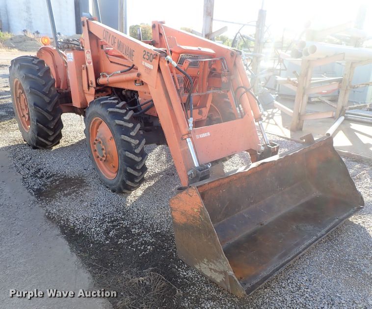 image for item DB7599 Kubota M4500DT MFWD tractor
