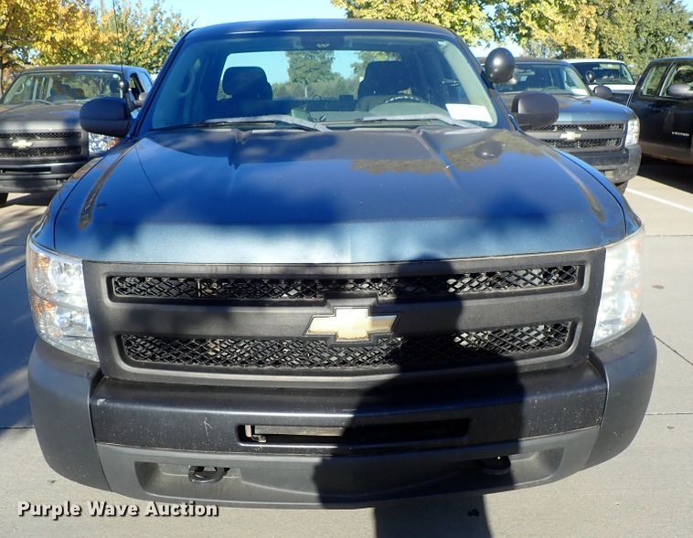 image for item DB7605 2011 Chevrolet Silverado 1500 Ext. Cab pickup truck