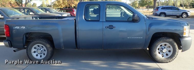 image for item DB7605 2011 Chevrolet Silverado 1500 Ext. Cab pickup truck