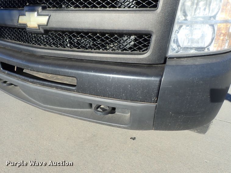 image for item DB7605 2011 Chevrolet Silverado 1500 Ext. Cab pickup truck