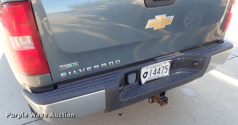 image for item DB7605 2011 Chevrolet Silverado 1500 Ext. Cab pickup truck