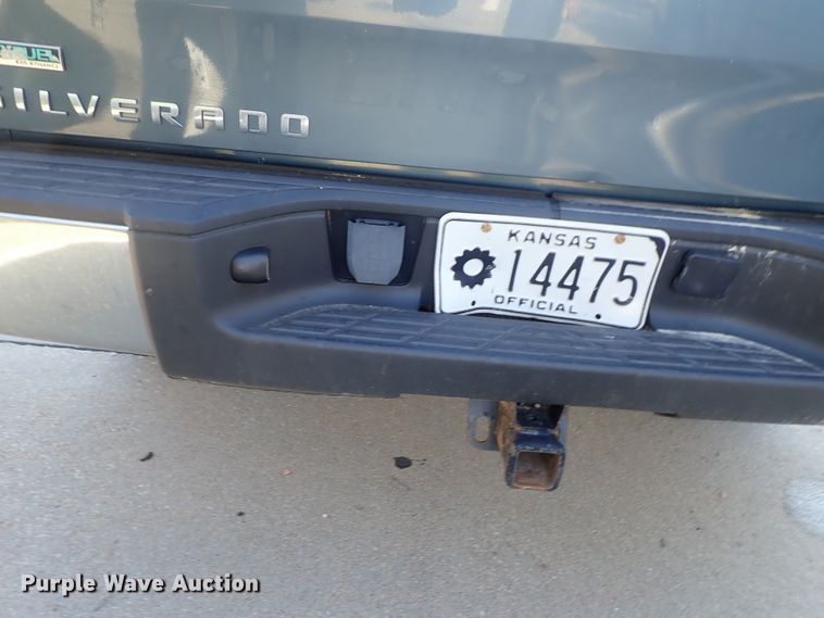 image for item DB7605 2011 Chevrolet Silverado 1500 Ext. Cab pickup truck