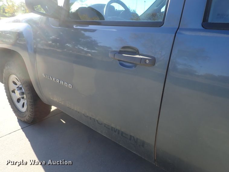 image for item DB7605 2011 Chevrolet Silverado 1500 Ext. Cab pickup truck