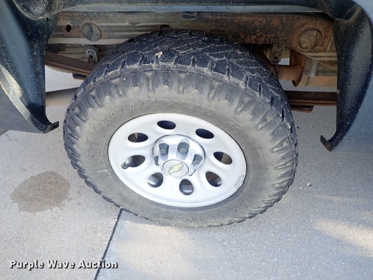 image for item DB7605 2011 Chevrolet Silverado 1500 Ext. Cab pickup truck