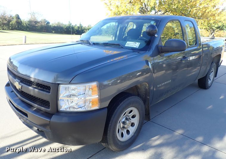 image for item DB7606 2011 Chevrolet Silverado 1500 Ext. Cab pickup truck