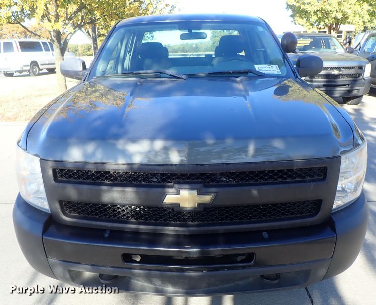 image for item DB7606 2011 Chevrolet Silverado 1500 Ext. Cab pickup truck