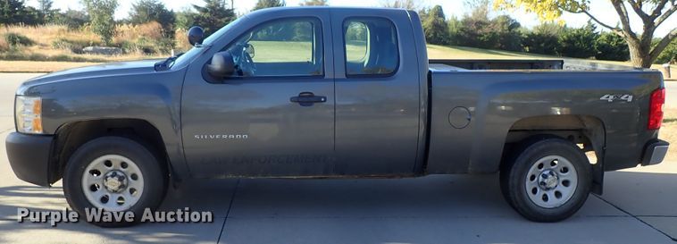 image for item DB7606 2011 Chevrolet Silverado 1500 Ext. Cab pickup truck