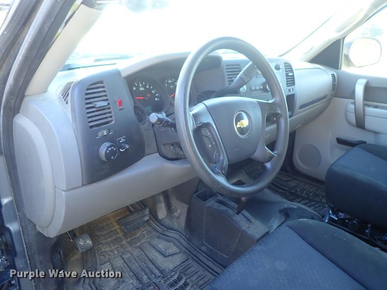 image for item DB7606 2011 Chevrolet Silverado 1500 Ext. Cab pickup truck