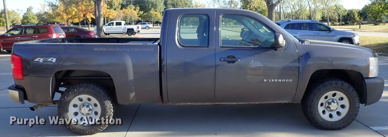 image for item DB7607 2010 Chevrolet Silverado 1500 Ext. Cab pickup truck