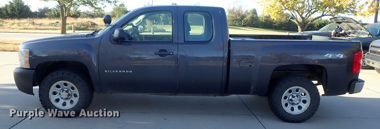 image for item DB7607 2010 Chevrolet Silverado 1500 Ext. Cab pickup truck