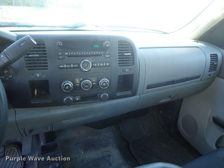 image for item DB7607 2010 Chevrolet Silverado 1500 Ext. Cab pickup truck