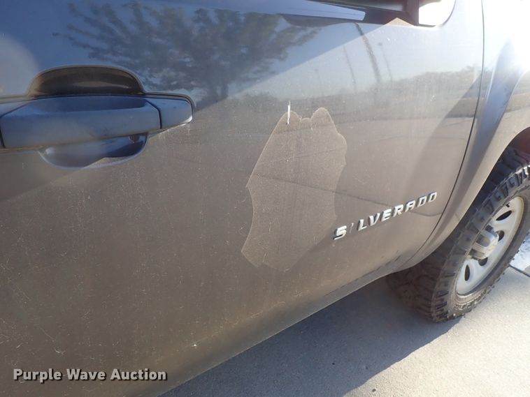 image for item DB7607 2010 Chevrolet Silverado 1500 Ext. Cab pickup truck