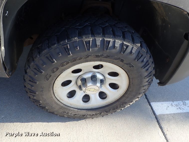 image for item DB7607 2010 Chevrolet Silverado 1500 Ext. Cab pickup truck