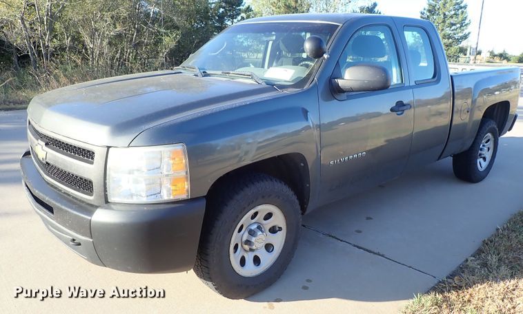 image for item DB7608 2011 Chevrolet Silverado 1500 Ext. Cab pickup truck