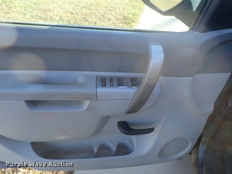 image for item DB7608 2011 Chevrolet Silverado 1500 Ext. Cab pickup truck