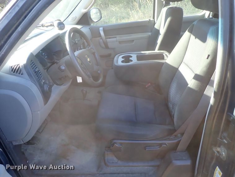 image for item DB7608 2011 Chevrolet Silverado 1500 Ext. Cab pickup truck