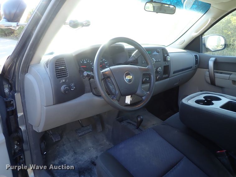 image for item DB7608 2011 Chevrolet Silverado 1500 Ext. Cab pickup truck