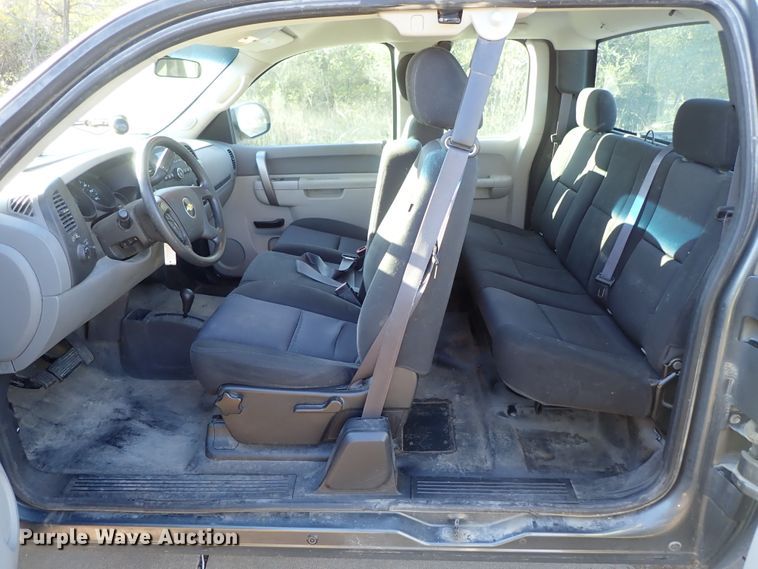 image for item DB7608 2011 Chevrolet Silverado 1500 Ext. Cab pickup truck
