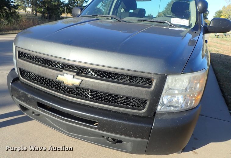 image for item DB7608 2011 Chevrolet Silverado 1500 Ext. Cab pickup truck