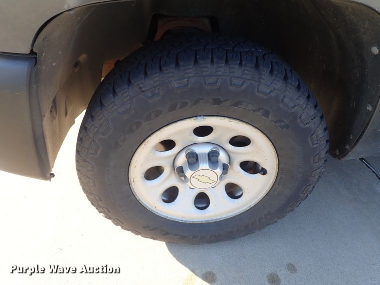 image for item DB7608 2011 Chevrolet Silverado 1500 Ext. Cab pickup truck