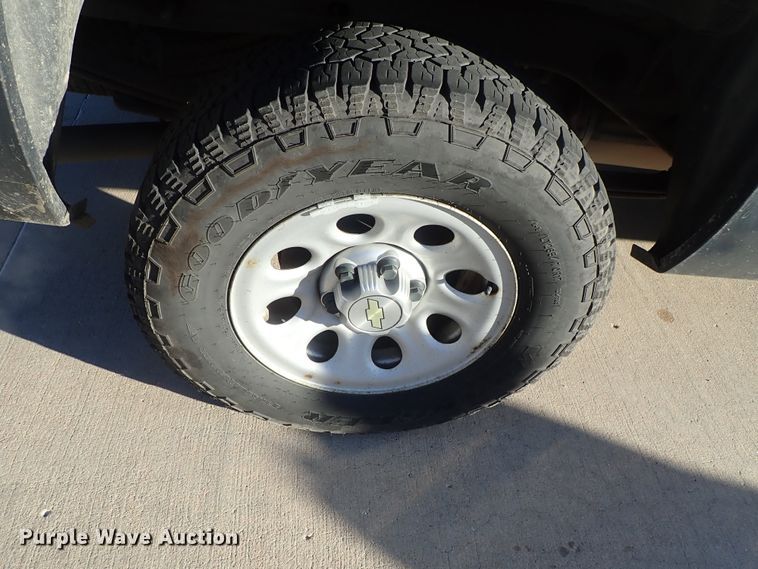 image for item DB7608 2011 Chevrolet Silverado 1500 Ext. Cab pickup truck