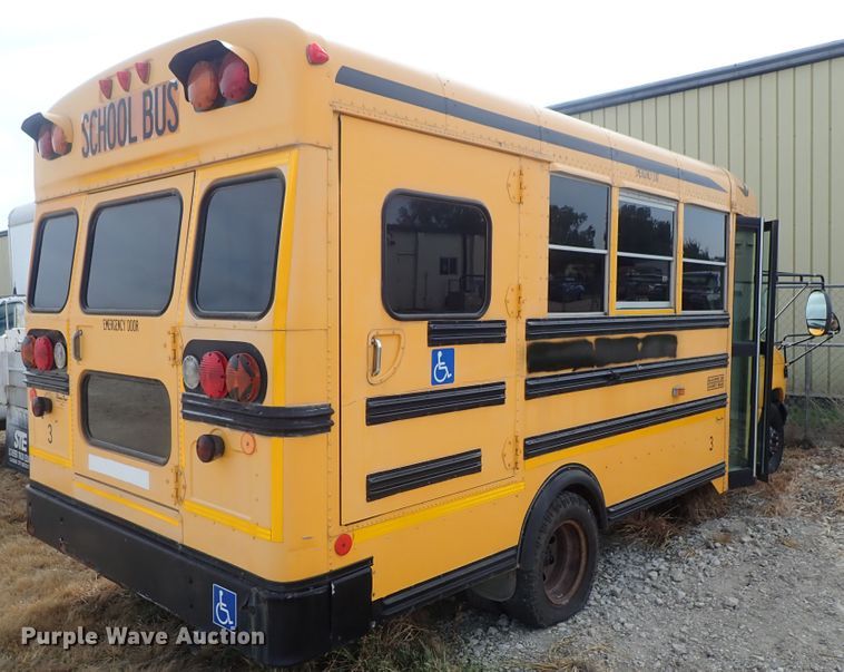 image for item DB7688 2003 Ford E450 school bus