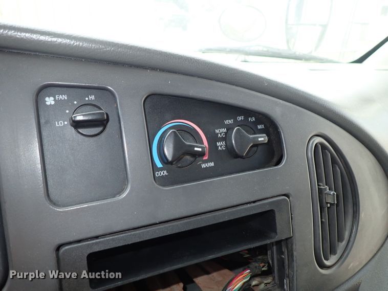 image for item DB7688 2003 Ford E450 school bus