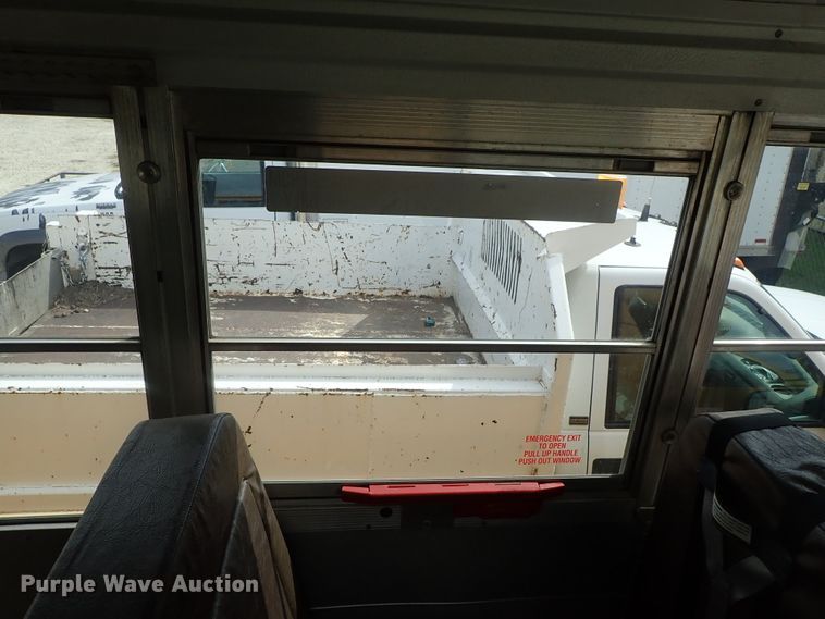 image for item DB7688 2003 Ford E450 school bus