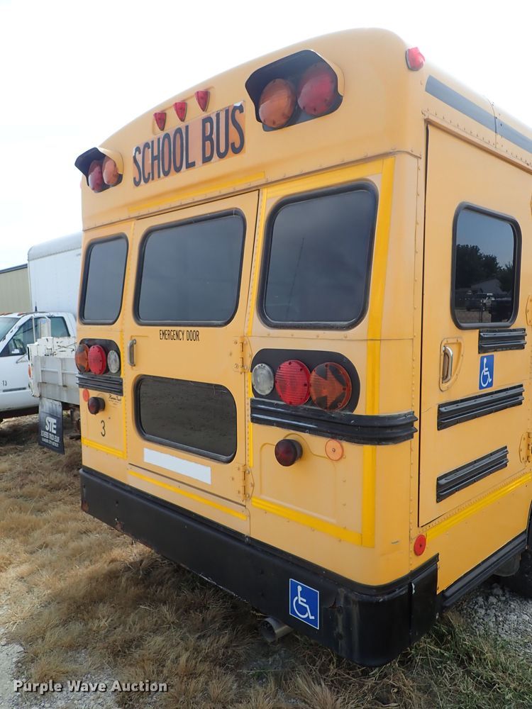 image for item DB7688 2003 Ford E450 school bus
