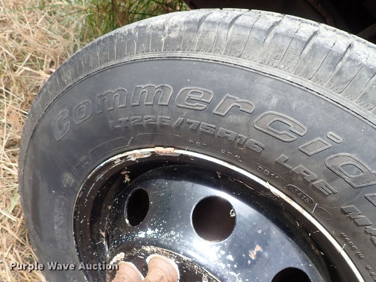 image for item DB7688 2003 Ford E450 school bus